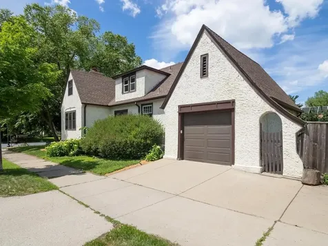 4853 Park Avenue Minneapolis MN 55417