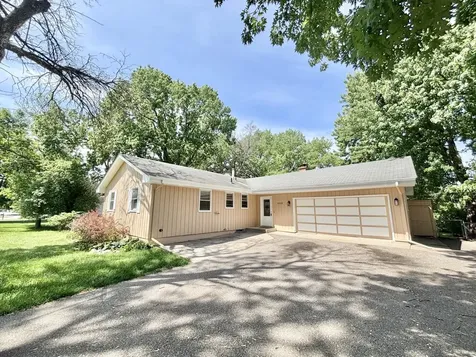 3225 Lanewood Lane N Plymouth MN 55447