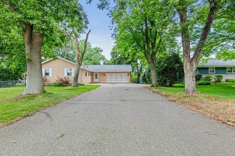 3225 Lanewood Lane N Plymouth MN 55447