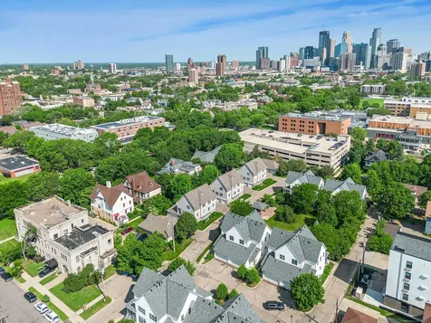 2439 Park Avenue Minneapolis MN 55404