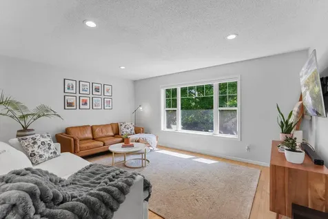 1736 3rd Street NE Minneapolis MN 55413