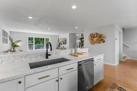 1736 3rd Street NE Minneapolis MN 55413
