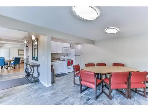 6373 Barrie Road Edina MN 55435