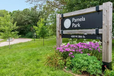 6373 Barrie Road Edina MN 55435