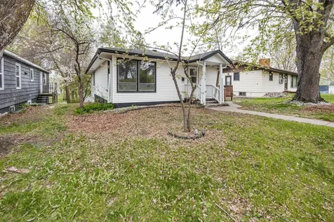 313 Elizabeth Street Detroit Lakes MN 56501