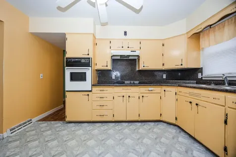 313 Elizabeth Street Detroit Lakes MN 56501