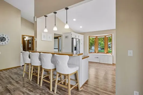 7993 172nd Street W Lakeville MN 55044