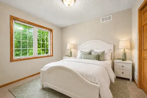 606 Doherty Avenue SE New Prague MN 56071