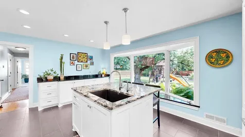 6609 Southdale Road Edina MN 55435