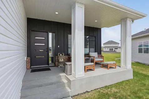 4755 32nd Street S Fargo ND 58104