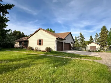 608 Pinetree Drive Perham MN 56573