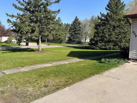608 Pinetree Drive Perham MN 56573