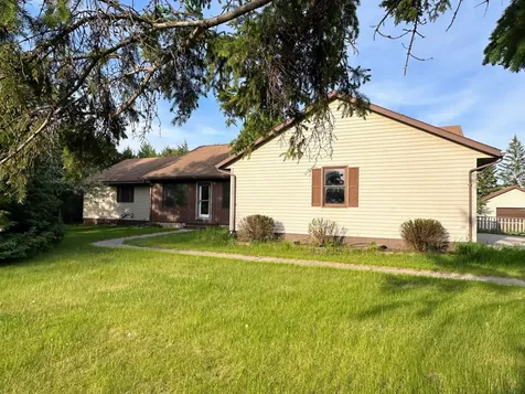 608 Pinetree Drive Perham MN 56573