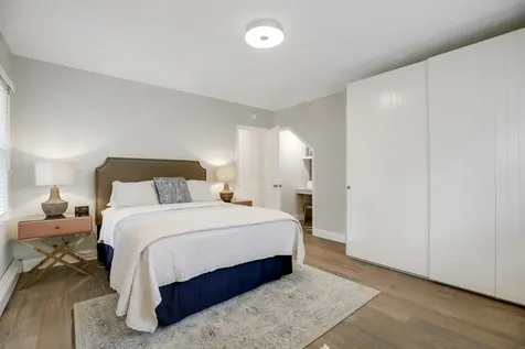 4214 Queen Avenue S Minneapolis MN 55410