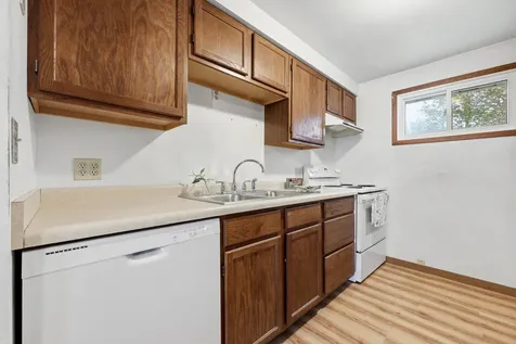 621 19th Street N Moorhead MN 56560