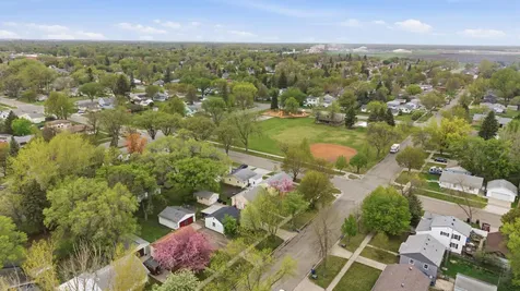 621 19th Street N Moorhead MN 56560