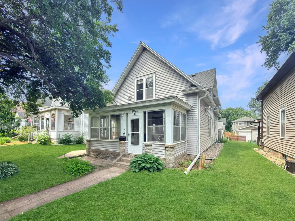 2926 Polk Street NE Minneapolis MN 55418