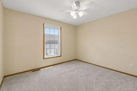 7944 Stratford Circle N Shakopee MN 55379