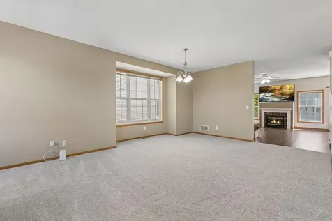 7944 Stratford Circle N Shakopee MN 55379