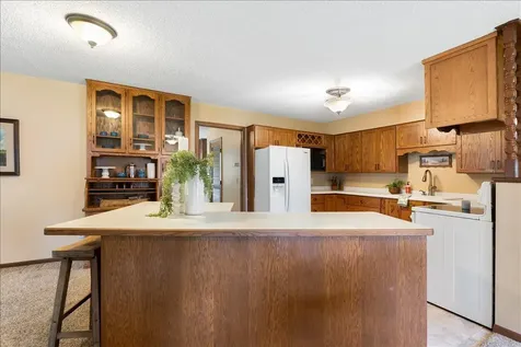 605 Chinook Avenue SW Avon MN 56310