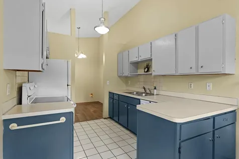 5189 Beachside Drive Hopkins MN 55343