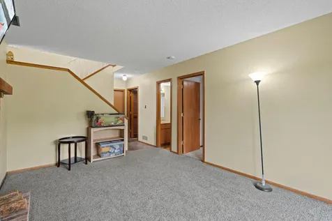 5189 Beachside Drive Hopkins MN 55343