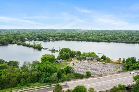 5189 Beachside Drive Hopkins MN 55343