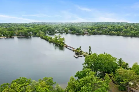 5189 Beachside Drive Hopkins MN 55343