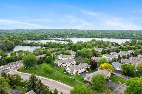 5189 Beachside Drive Hopkins MN 55343