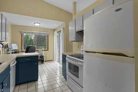 5189 Beachside Drive Hopkins MN 55343