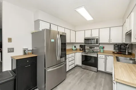2321 Country Club Parkway Moorhead MN 56560