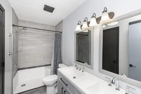 2321 Country Club Parkway Moorhead MN 56560