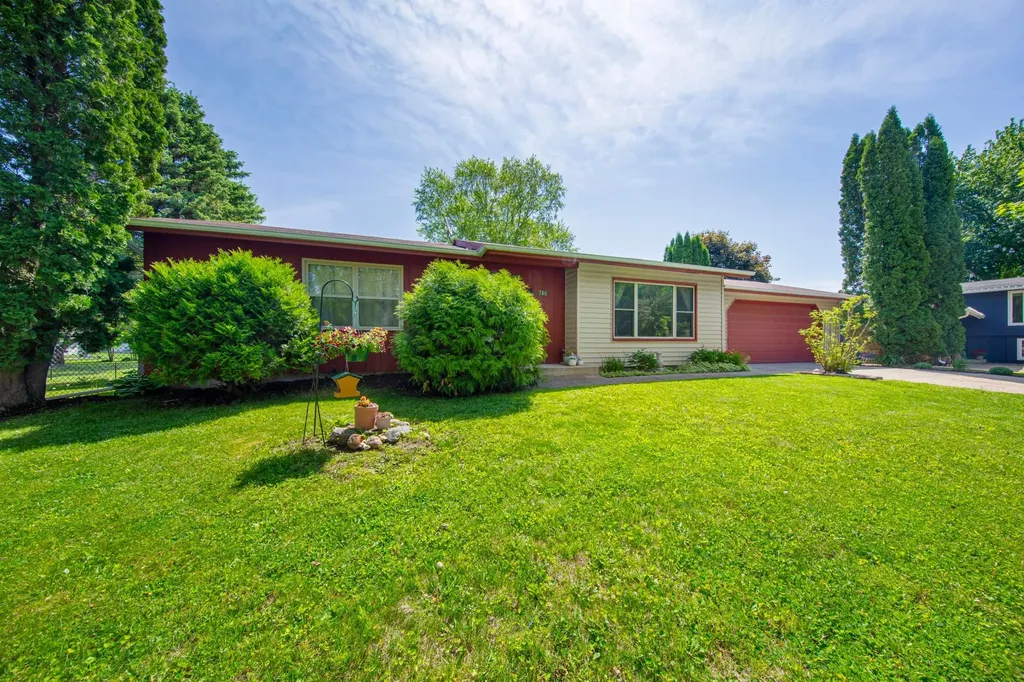 746 Caleta Place Owatonna MN 55060