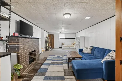 5252 Xerxes Avenue N Minneapolis MN 55430