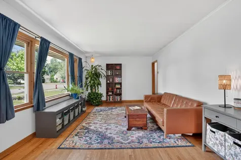 5252 Xerxes Avenue N Minneapolis MN 55430