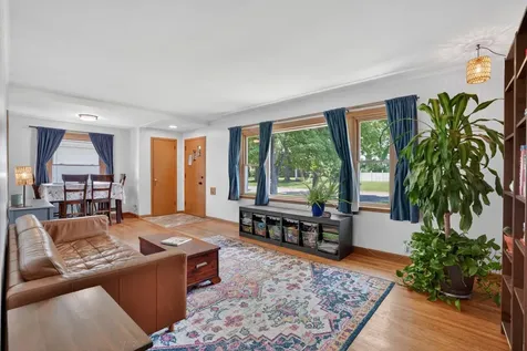 5252 Xerxes Avenue N Minneapolis MN 55430