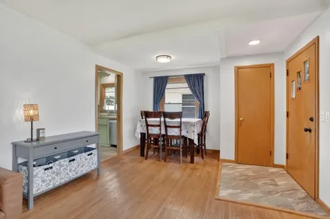 5252 Xerxes Avenue N Minneapolis MN 55430