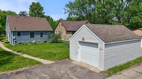 4534 Washburn Avenue N Minneapolis MN 55412