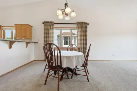 1668 Mackubin Street Saint Paul MN 55117