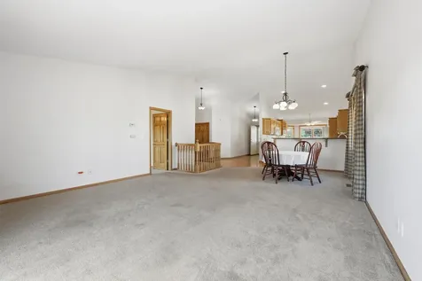 1668 Mackubin Street Saint Paul MN 55117