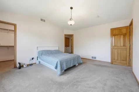 1668 Mackubin Street Saint Paul MN 55117