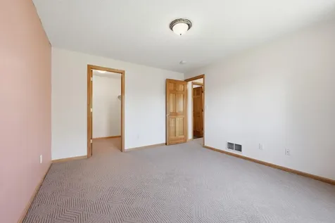 1668 Mackubin Street Saint Paul MN 55117