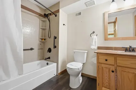 1668 Mackubin Street Saint Paul MN 55117