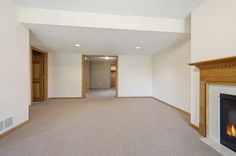1668 Mackubin Street Saint Paul MN 55117