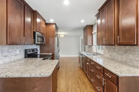 12 W 104th Street Bloomington MN 55420
