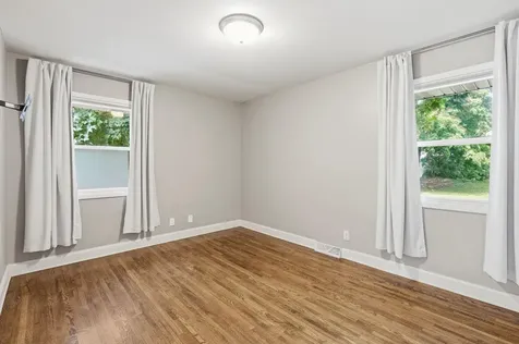 12 W 104th Street Bloomington MN 55420