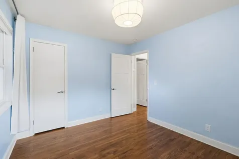 12 W 104th Street Bloomington MN 55420