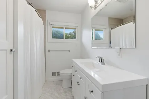 12 W 104th Street Bloomington MN 55420