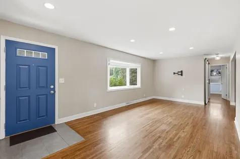 12 W 104th Street Bloomington MN 55420