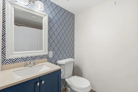12 W 104th Street Bloomington MN 55420